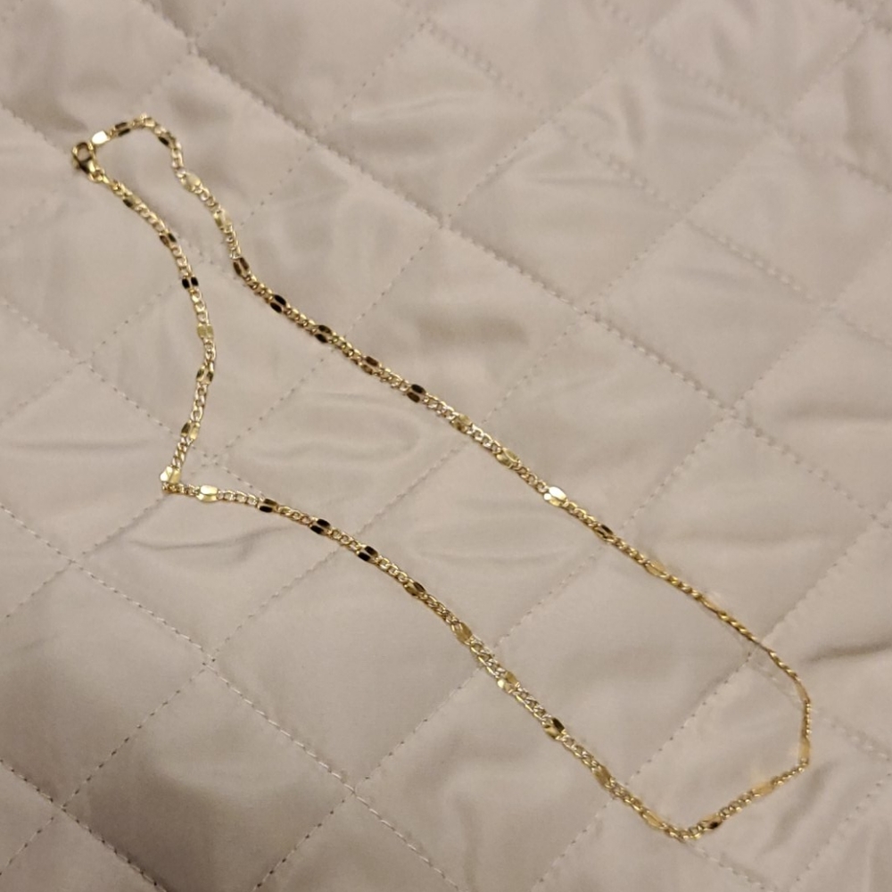 10 K gold necklace